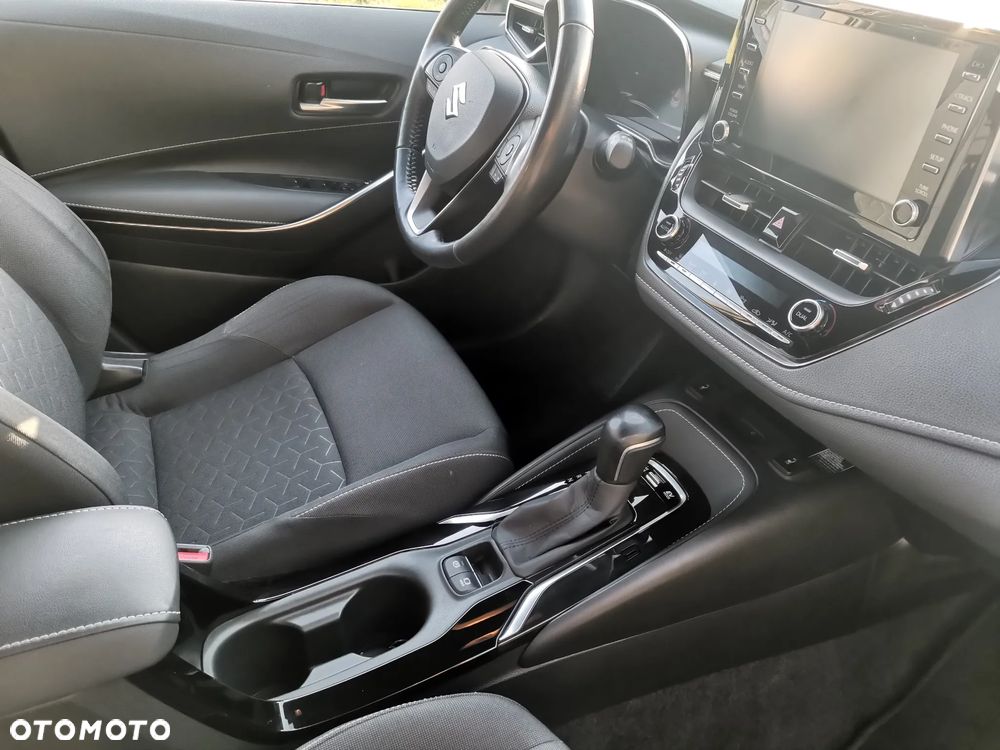Suzuki Swace 1.8 Hybrid Elegance CVT - 11