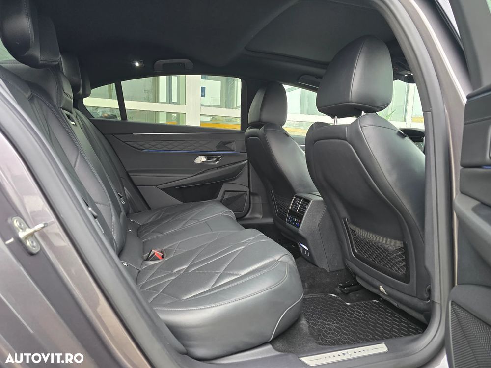 DS Automobiles DS 9 1.6 PHeV FWD 250 EAT8 PERFORMANCE Line + - 13