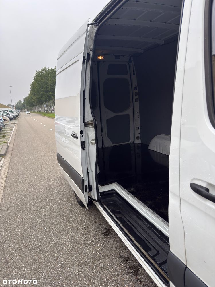 Mercedes-Benz sprinter - 10