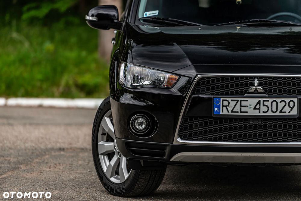 Mitsubishi Outlander - 13