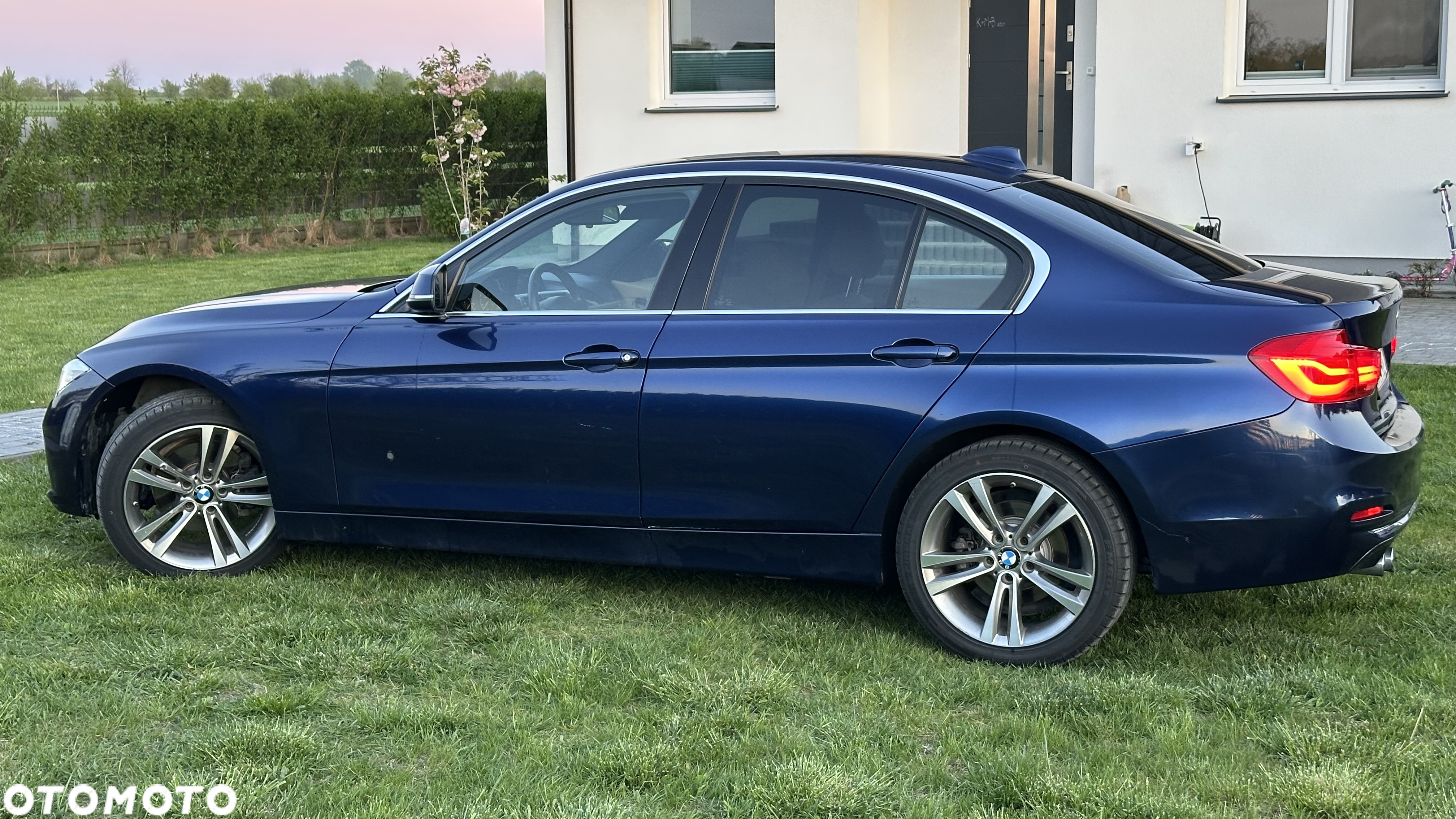 BMW Seria 3 330i Sport Line - 8