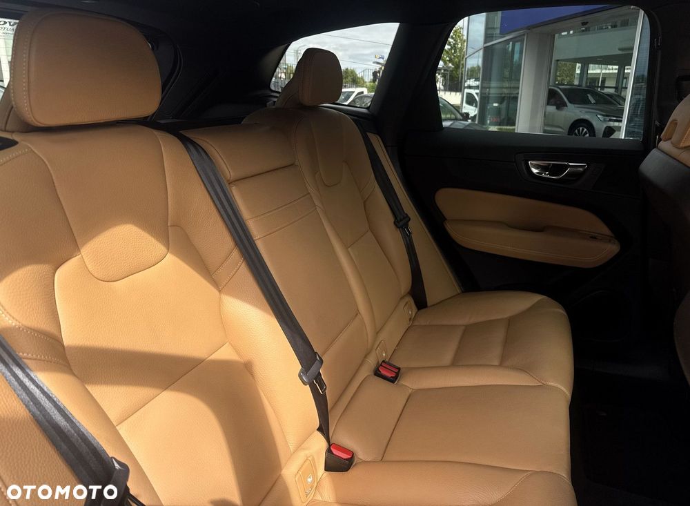 Volvo XC 60 - 29