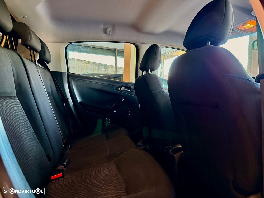 Peugeot 208 1.2 PureTech Style - 9
