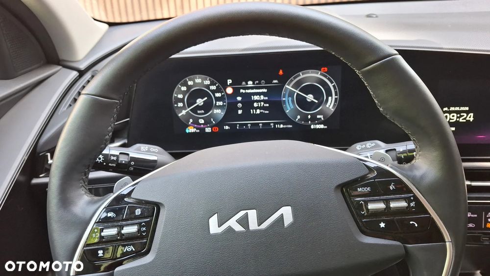 Kia Niro 64kWh M - 7