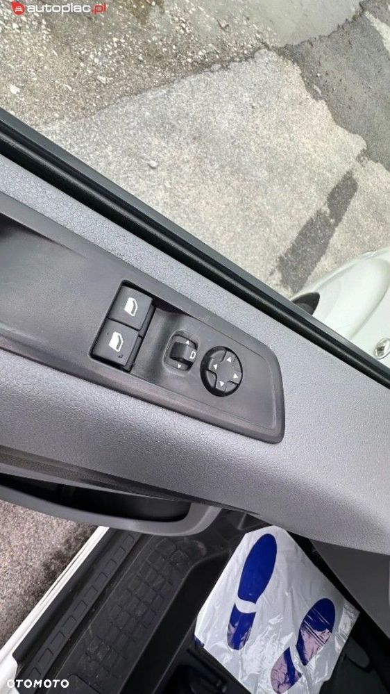 Peugeot Traveller 2019