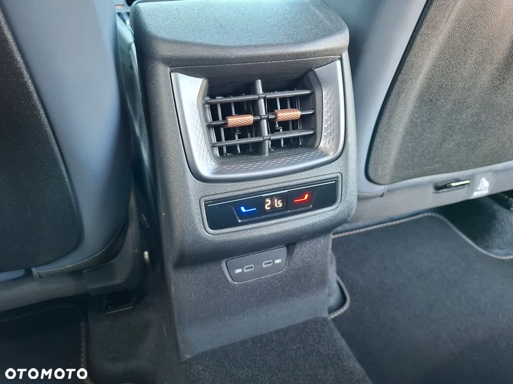 Cupra Terramar 1.5 eTSI mHEV DSG - 37
