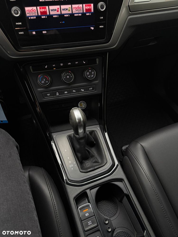 Volkswagen Touran 2.0 TDI SCR DSG Comfortline - 28