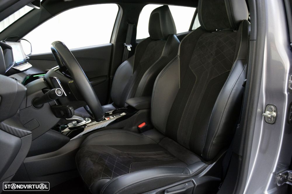 Peugeot 2008 1.2 PureTech GT Pack EAT8 - 8