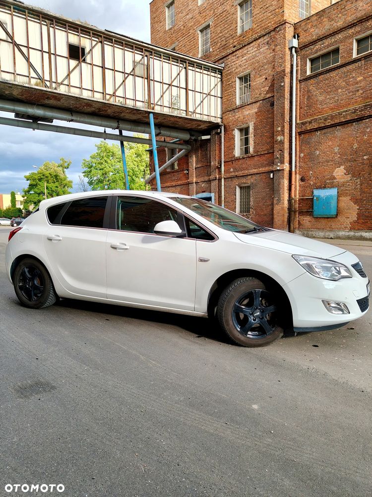 Opel Astra 1.4 ecoFLEX - 7