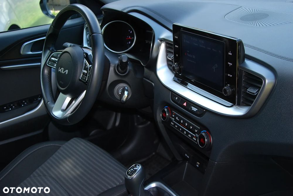 Kia Ceed - 25