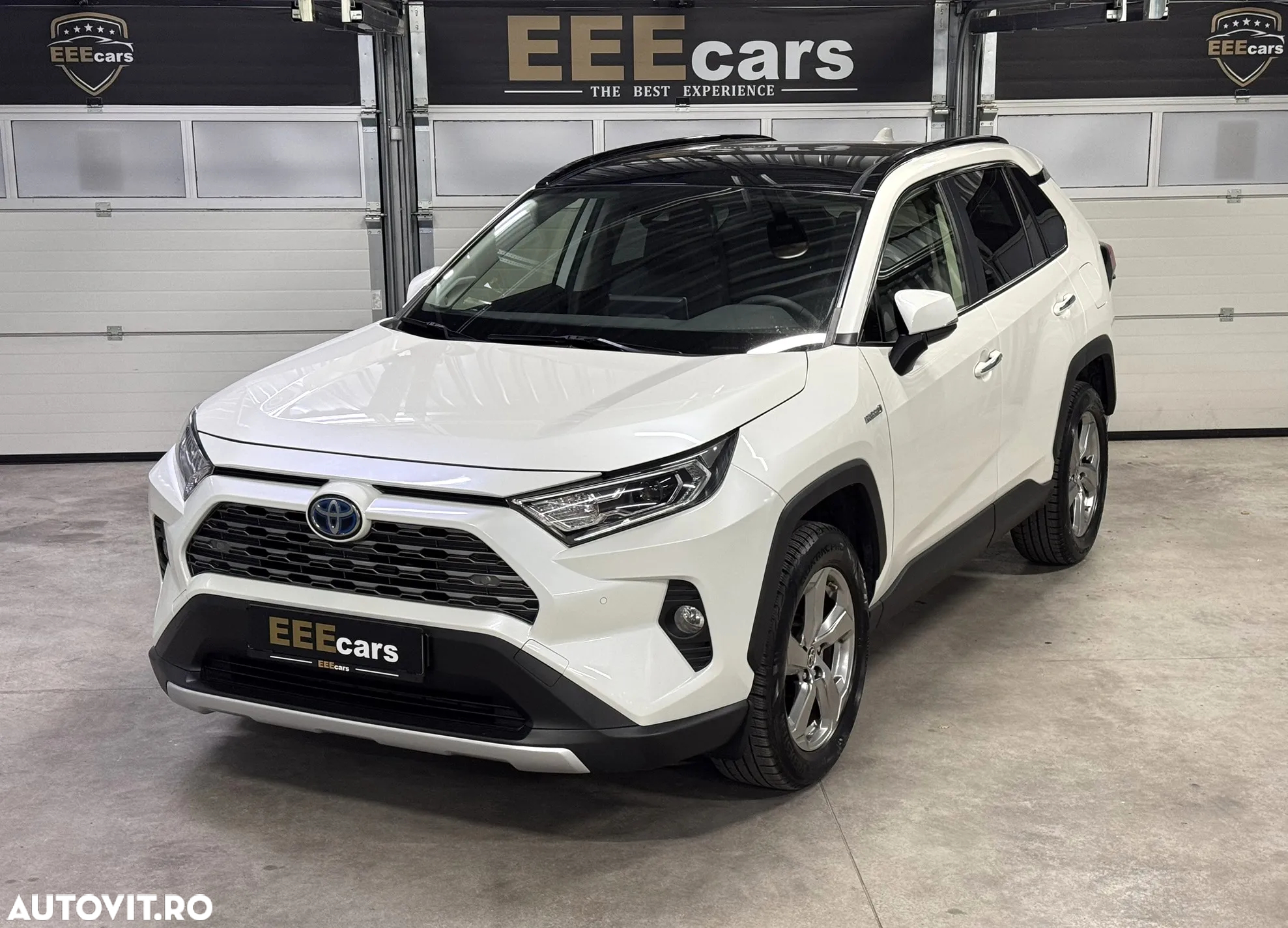 Toyota RAV4 2.5 Hybrid VVT-iE 4x4 Luxury - 31