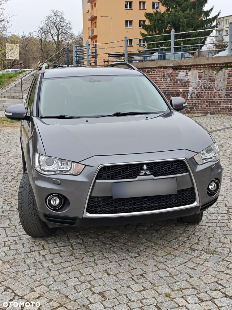 Mitsubishi Outlander 2.4 Intense + - 1
