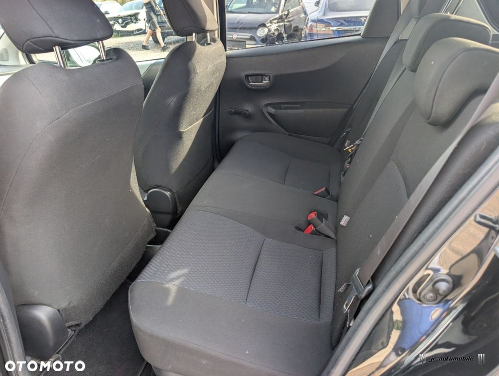 Toyota Yaris - 6