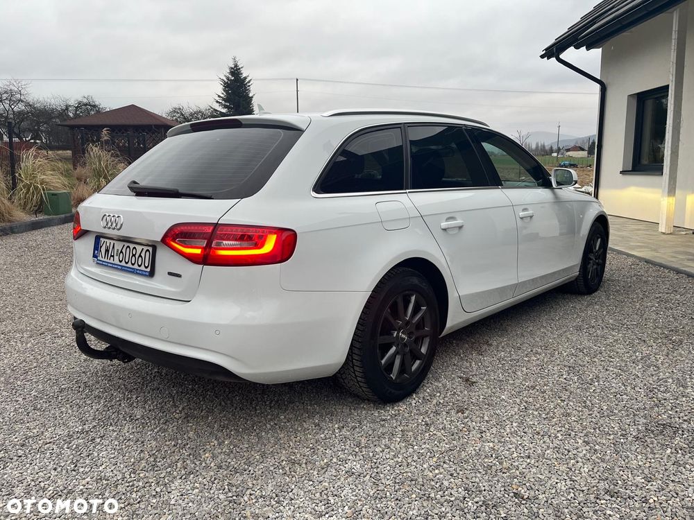Audi A4 Avant - 10