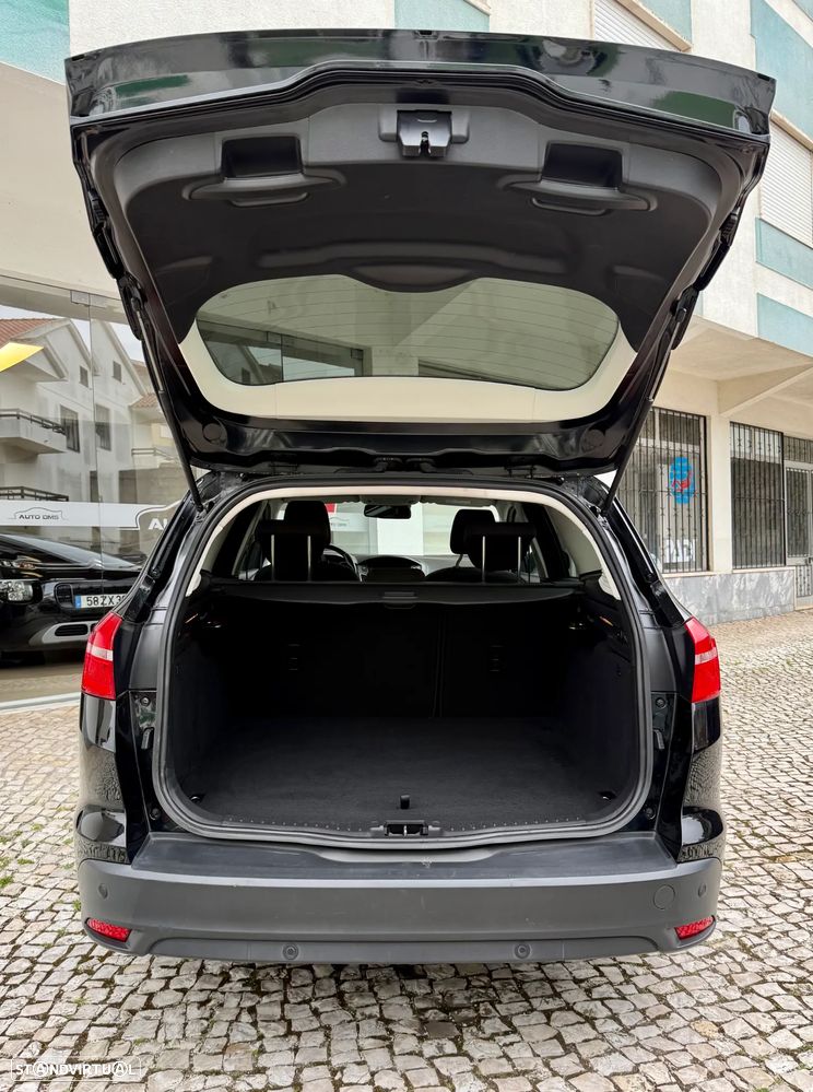 Ford Focus SW 1.5 TDCi Titanium DPS - 13