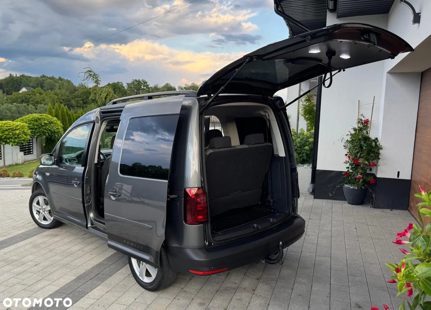 Volkswagen Caddy 2.0 TDI - 17