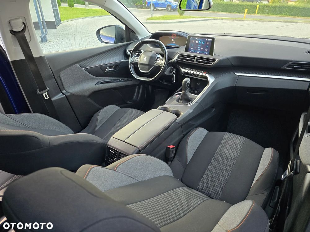 Peugeot 3008 1.6 BlueHDi Allure S&S - 11