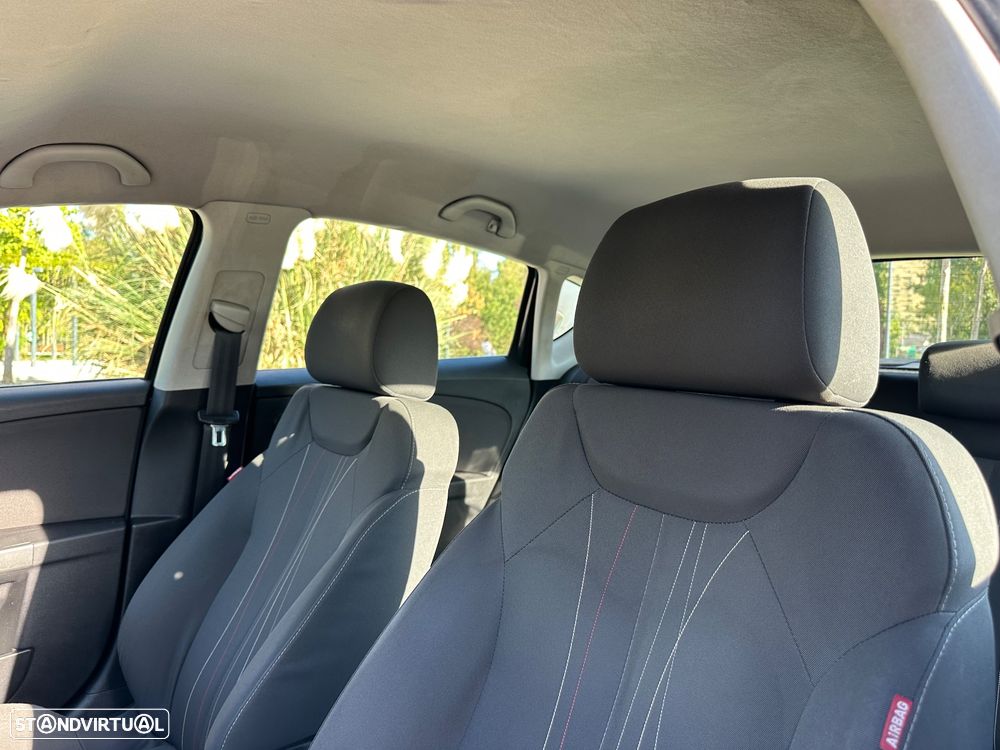 SEAT Leon 1.6 TDI Reference - 26