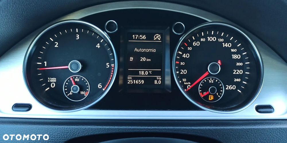 Volkswagen Passat 2.0 TDI DPF Highline DSG - 16