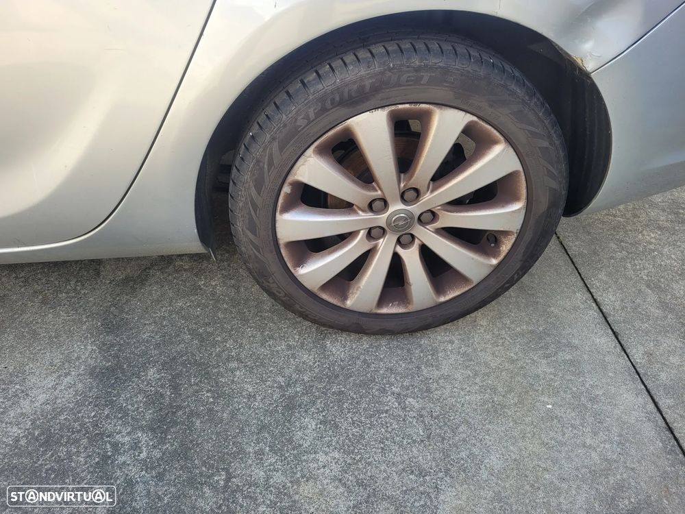 Opel Astra J Sw para peças - 3