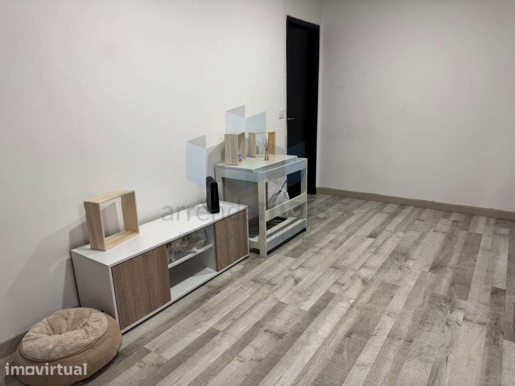 Vende-se apartamento T3 em Coimbra, otimo para rendimento - Grande imagem: 5/9
