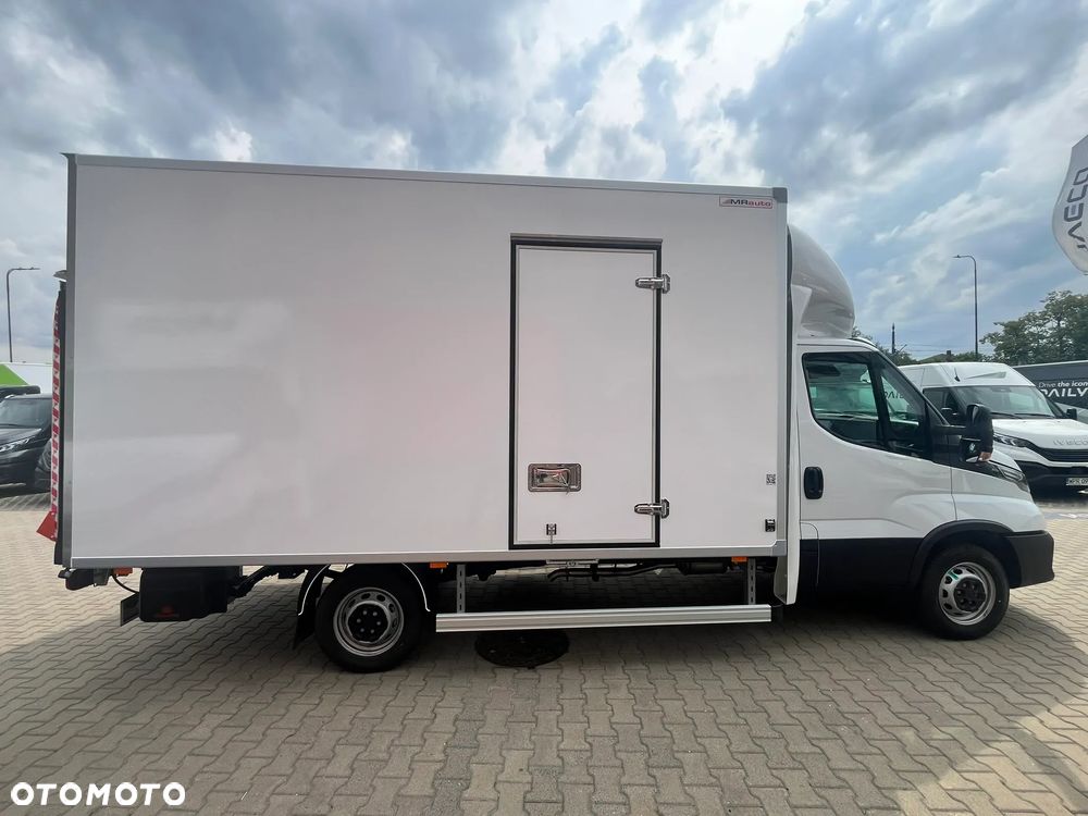 Iveco TANIEJ NIE ZNAJDZIESZ - KONTENER Z WINDĄ - Iveco 35s18h - 14