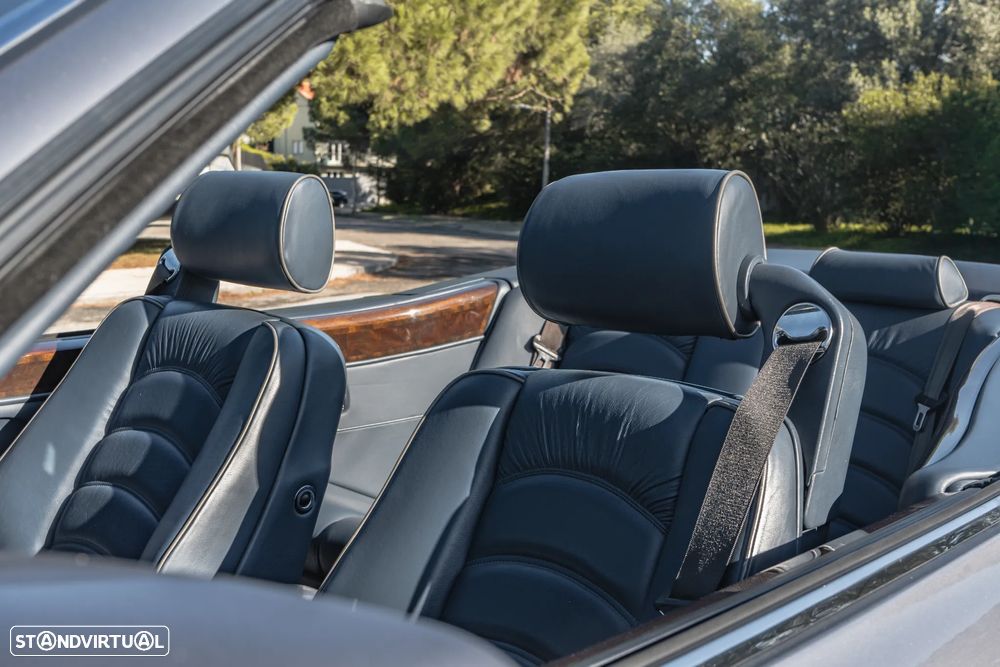 Bentley Azure Mulliner - 15