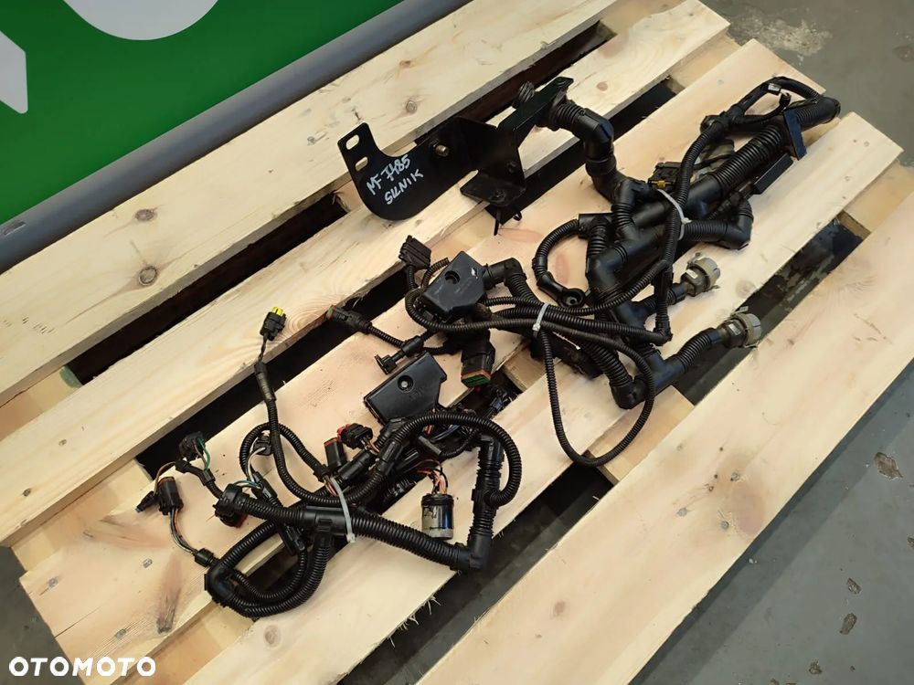 Wiązka elektryczna silnika V836866955 Massey Ferguson 7485 - 6