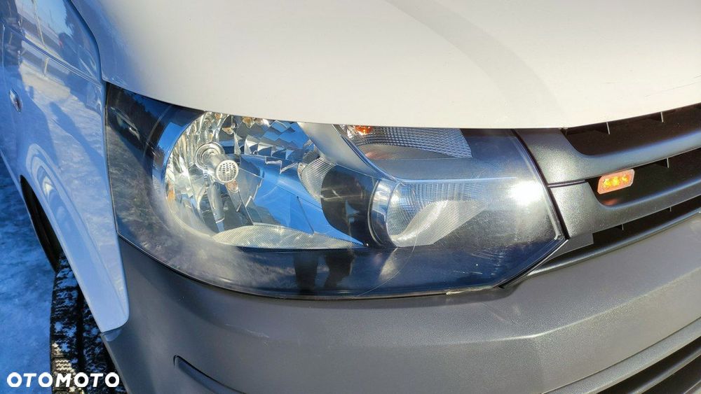 Volkswagen Transporter - 25