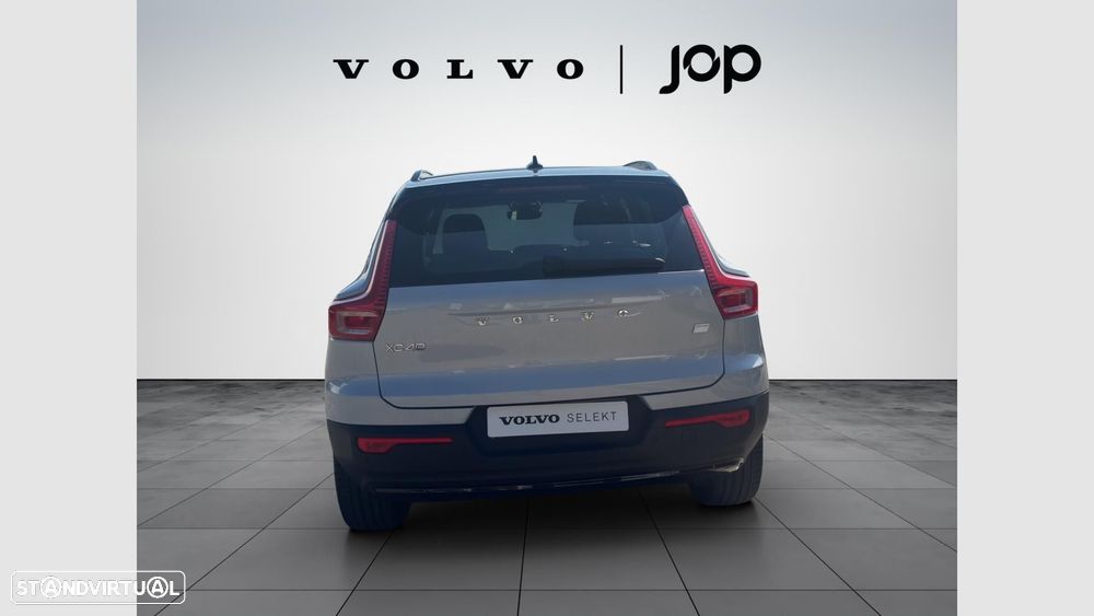 Volvo XC 40 Recharge Core — photo 5