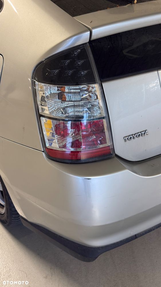 Toyota Prius 1.5 VVT-i Sol - 2