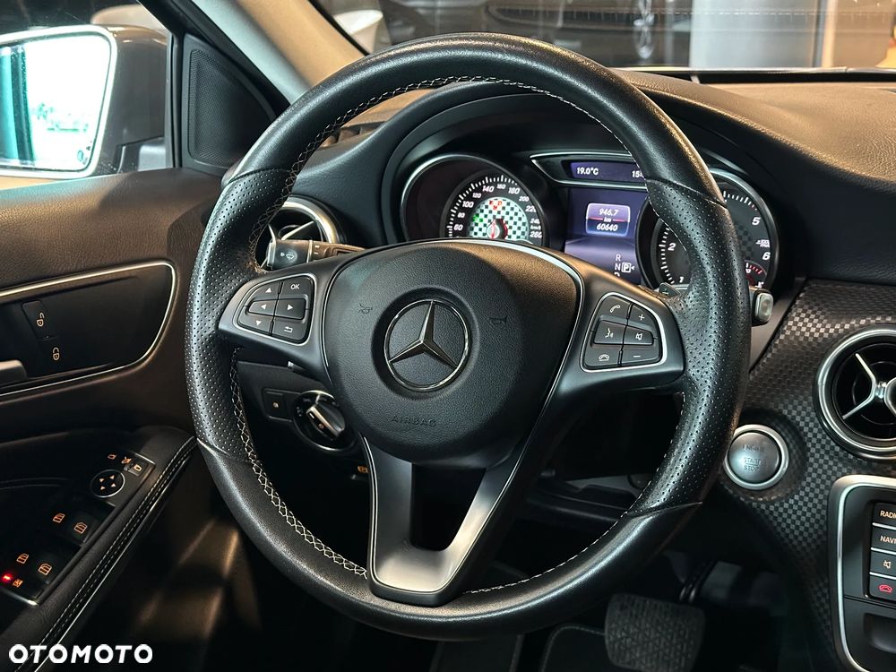 Mercedes-Benz Klasa A 180 d 7G-DCT Urban - 9