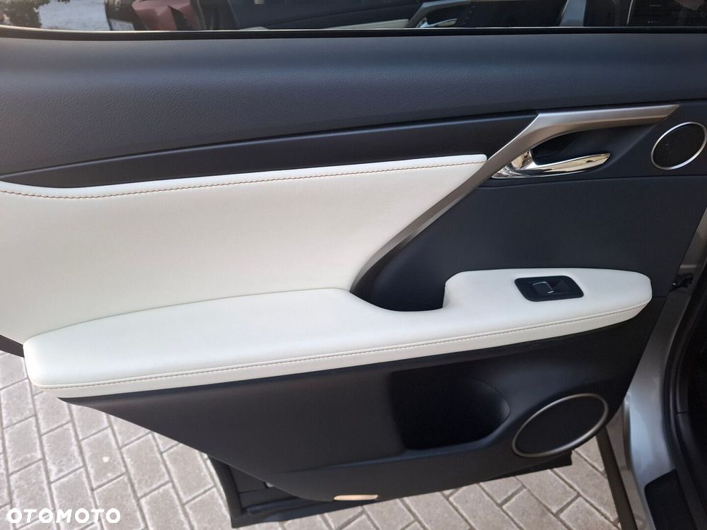 Lexus RX 450h F-Impression - 16