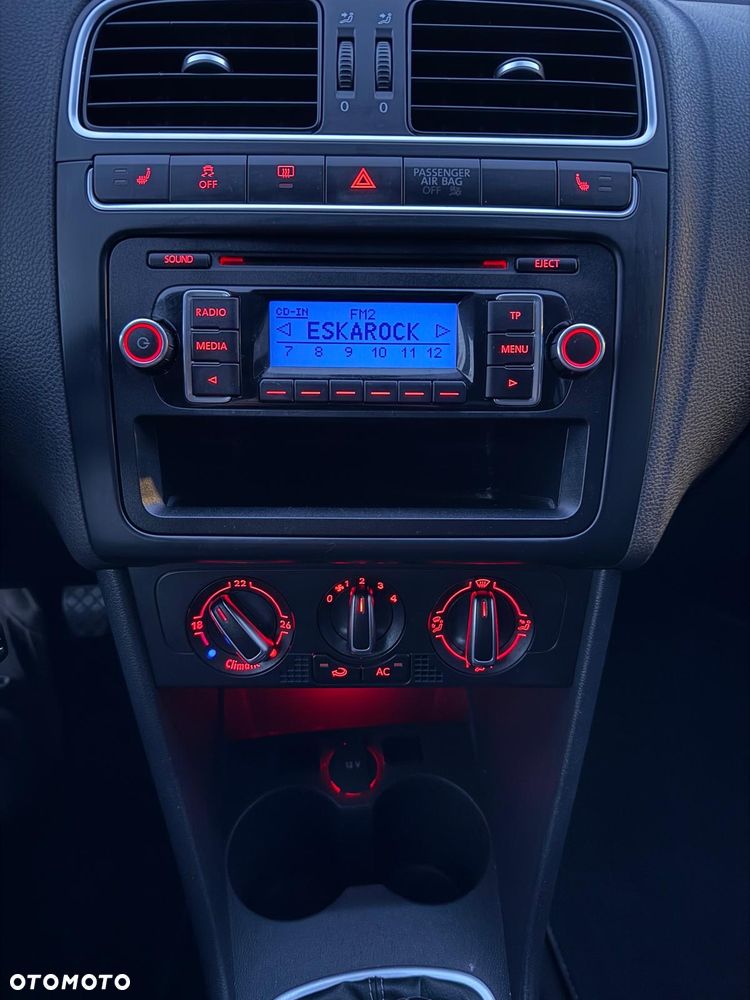 Volkswagen Polo 1.2 Blue Motion Technology Team - 36