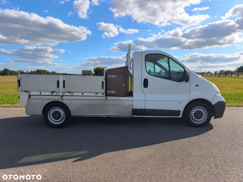 Opel Vivaro - 4