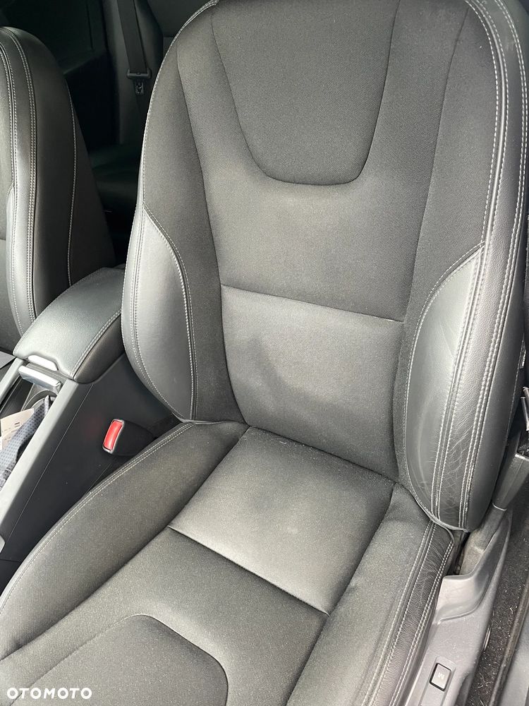 Volvo XC 60 D3 Drive-E Momentum - 13