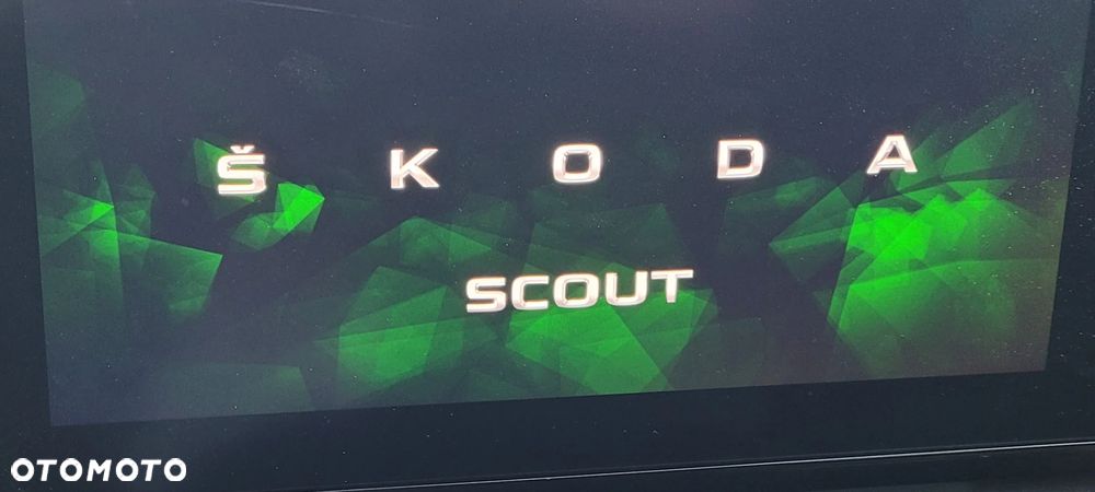 Skoda Octavia 2.0 TDI 4x4 Scout DSG - 2