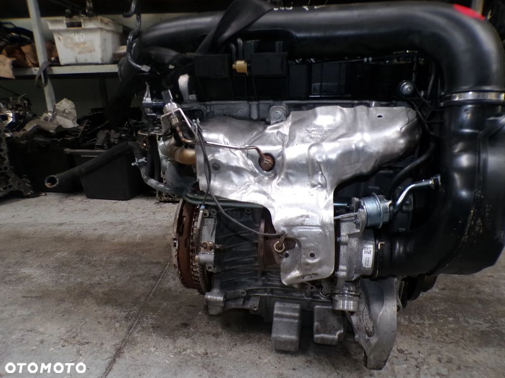 Kompletny silnik Volvo S60 v40 d4204T8 140TYŚ KM - 3