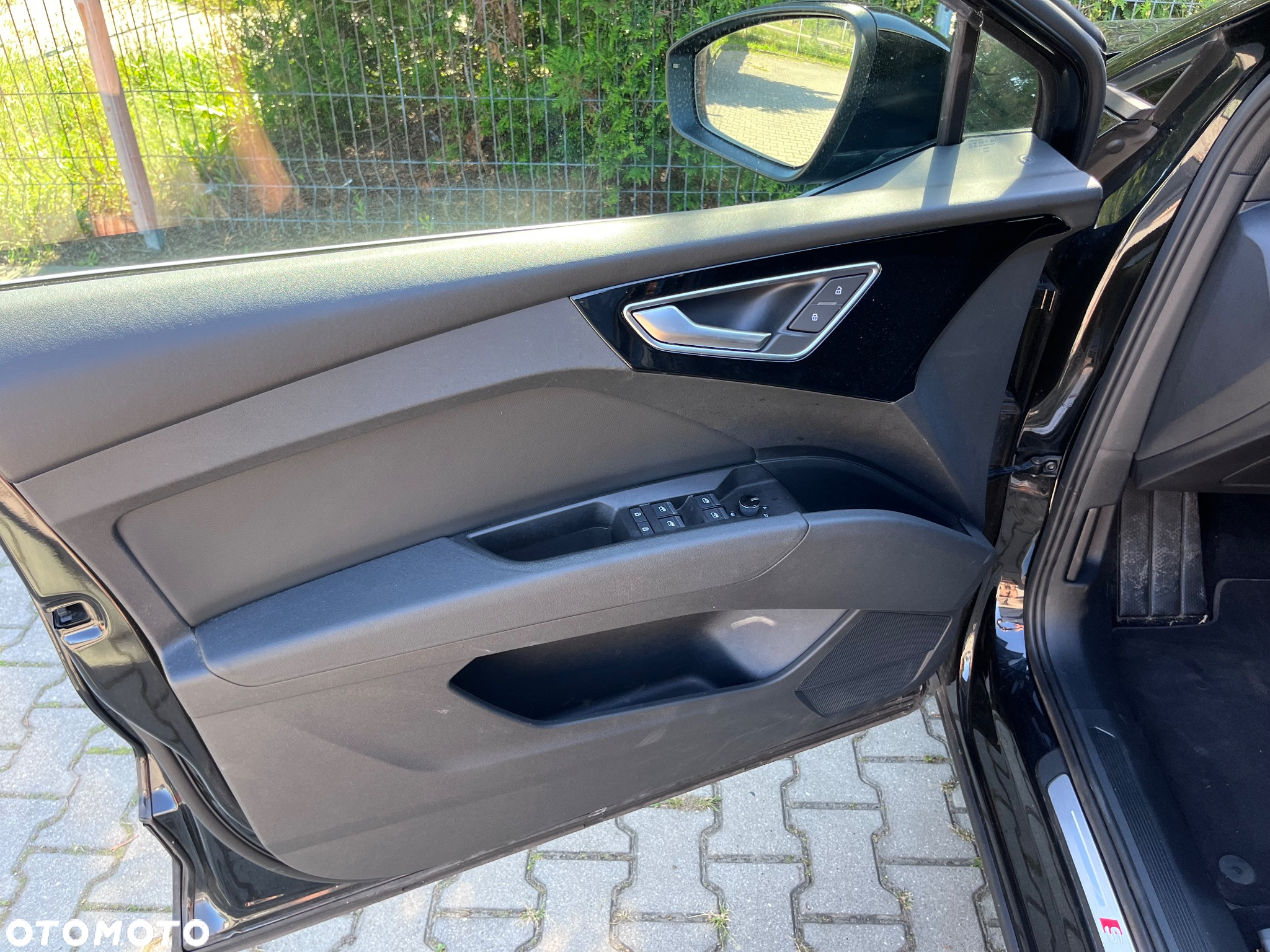 Audi Q4 e-tron 35 52kWh S Line - 32