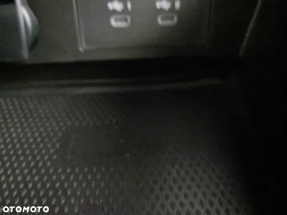 Renault Captur - 23