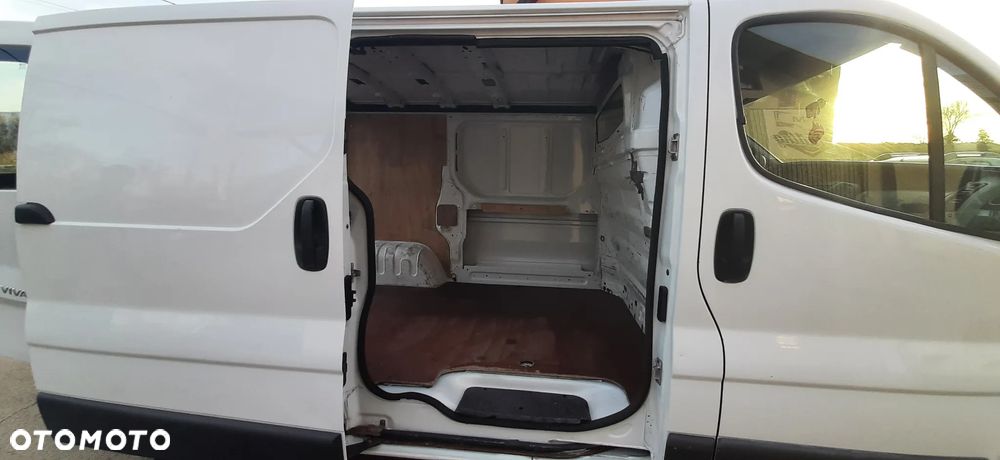 Opel Vivaro - 31
