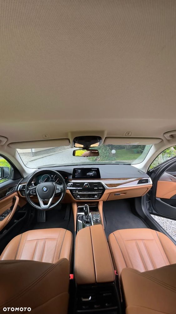 BMW Seria 5 530d xDrive Luxury Line - 16