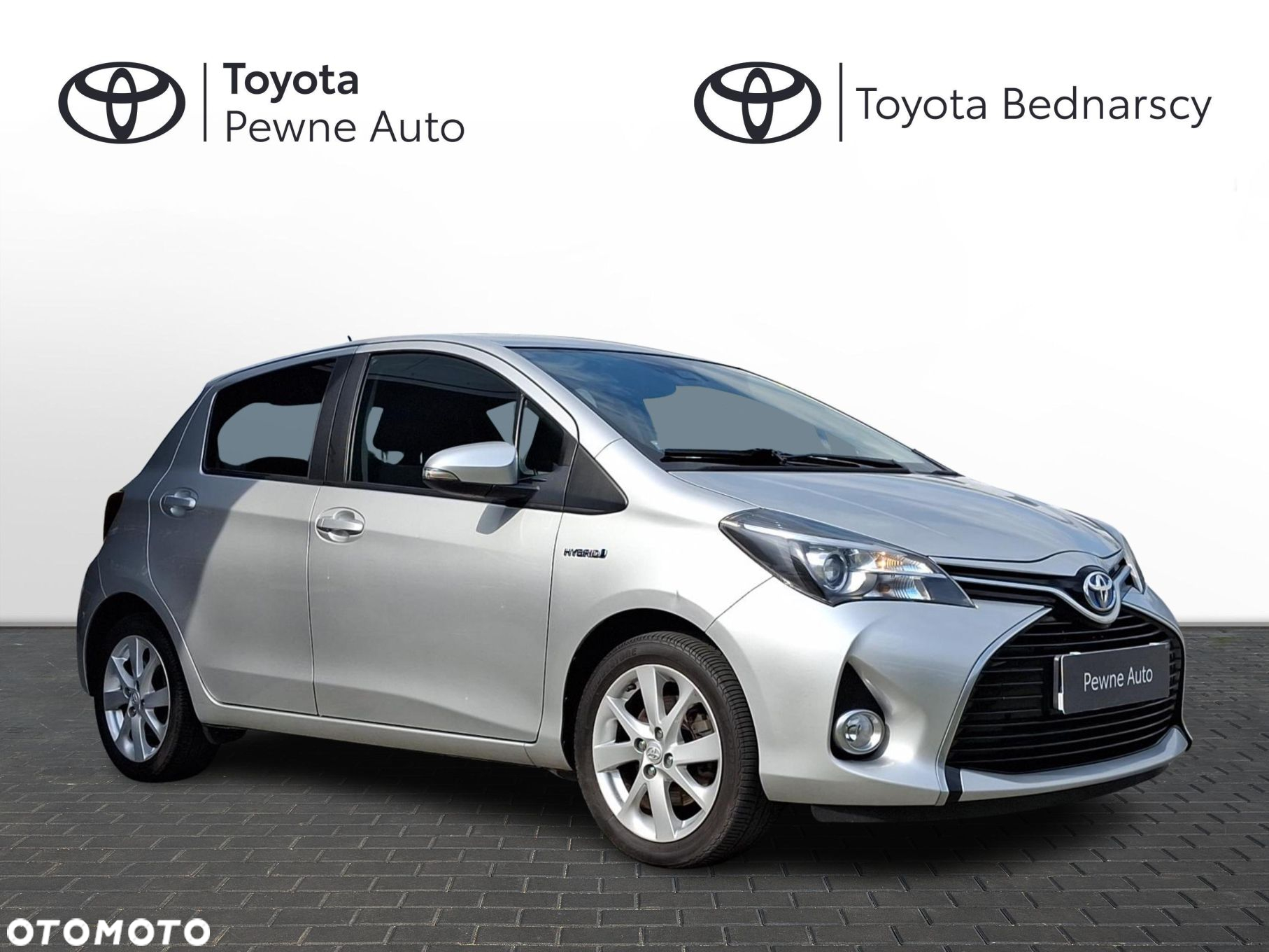 Toyota Yaris Hybrid 100 Life - 4