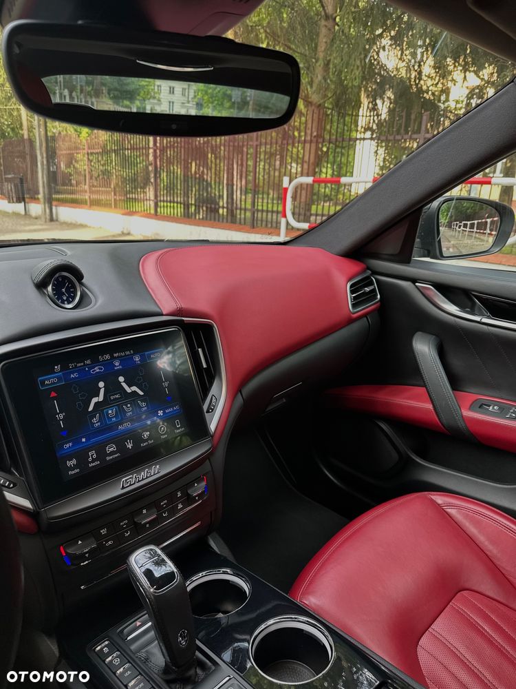 Maserati Ghibli S Q4 Granlusso - 11