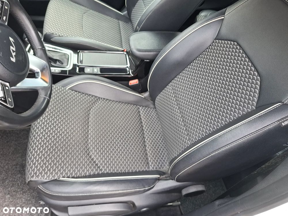 Kia XCeed 1.6 CRDi (48V Mild-Hybrid) DCT7 PLATINUM - 11