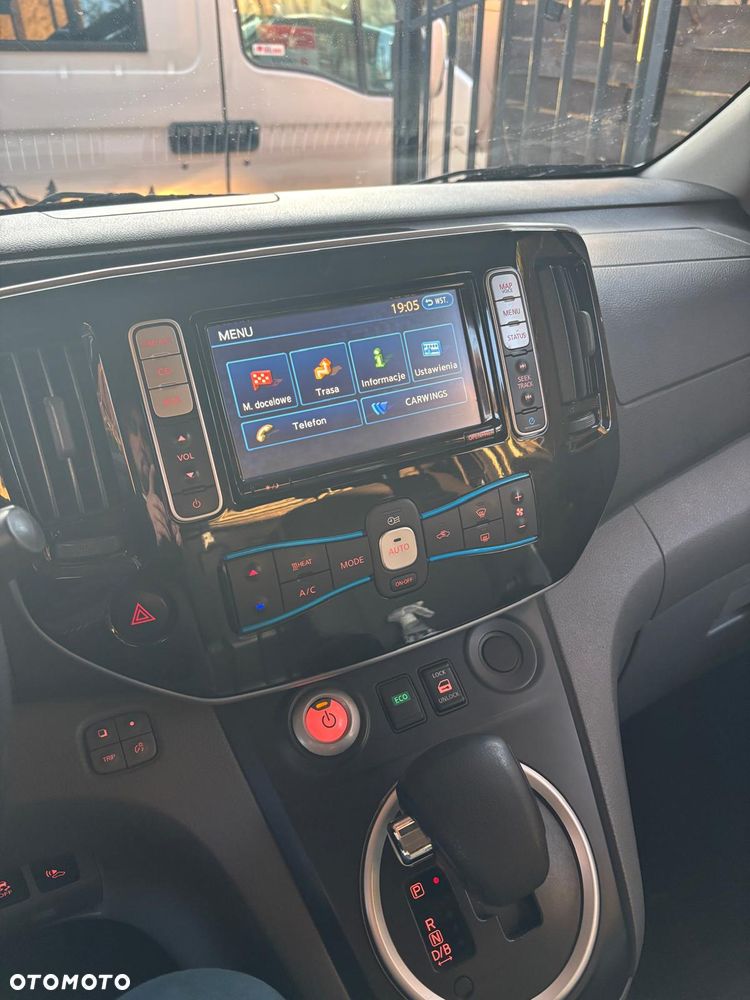 Nissan NV200 Evalia - 19