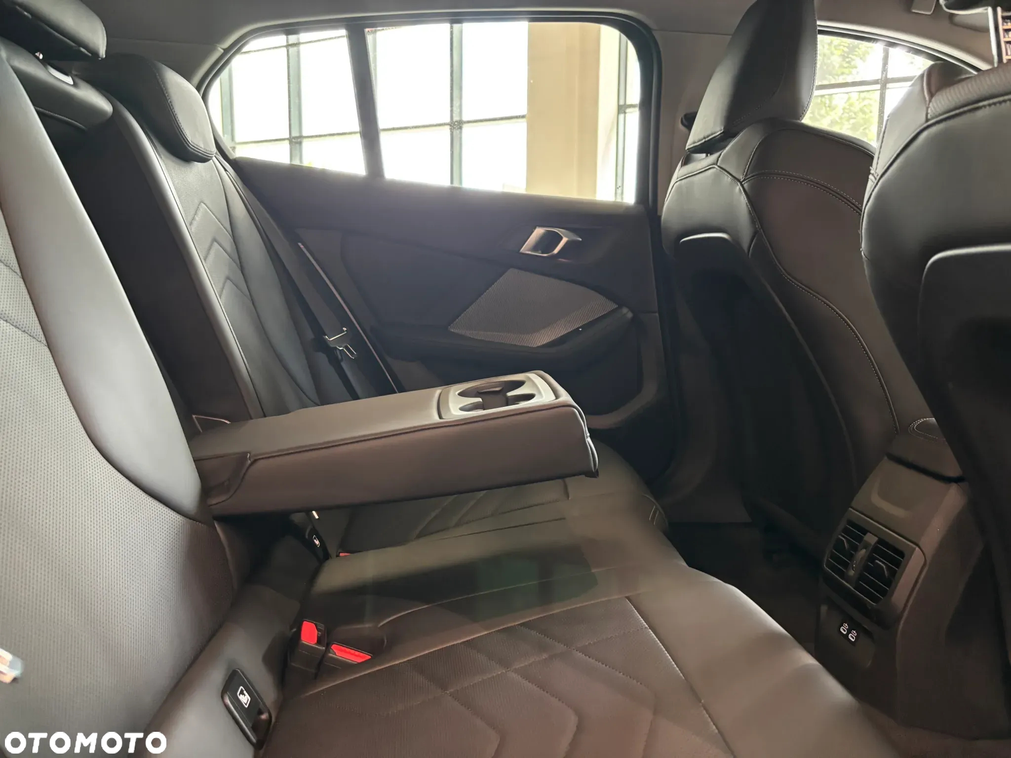 BMW Seria 1 120i - 16