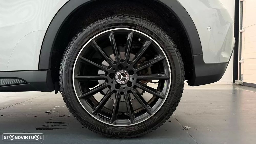 Mercedes-Benz GLA 250 4-Matic AMG Line - 30