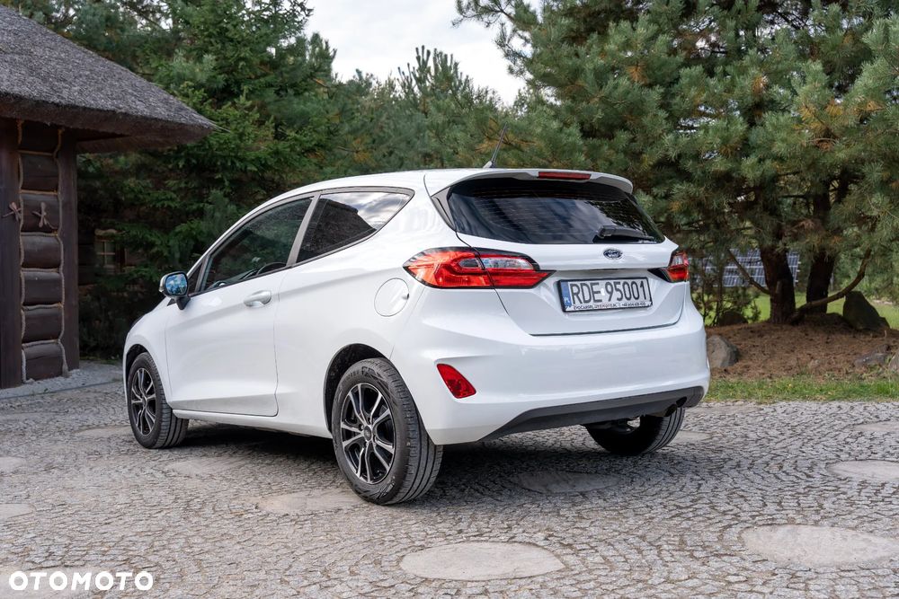 Ford Fiesta 1.1 S&S TREND - 12