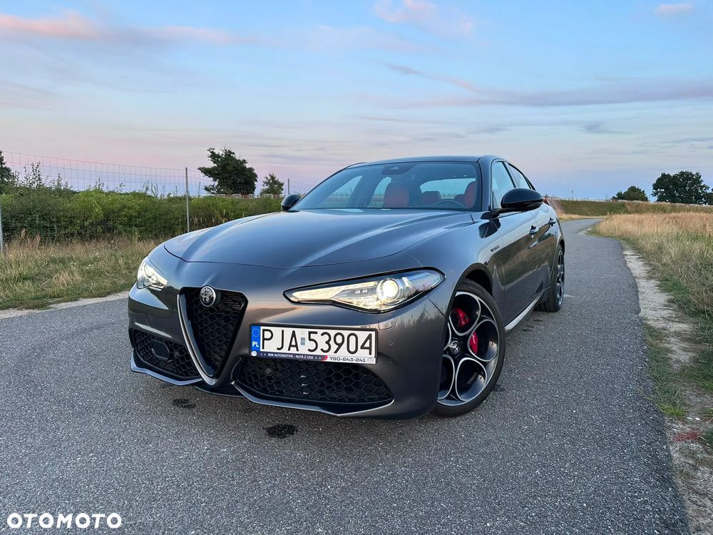 Alfa Romeo Giulia 2.0 Turbo 16V AT8 Veloce - 1